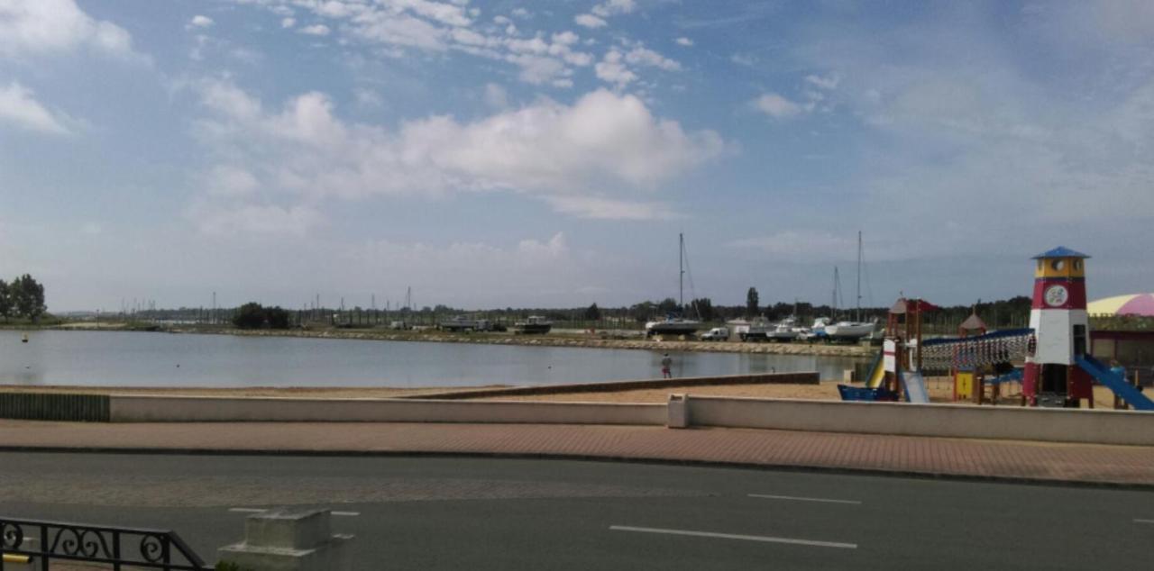 Maison de vacances face plan d'eau classée La Faute-sur-Mer Extérieur photo